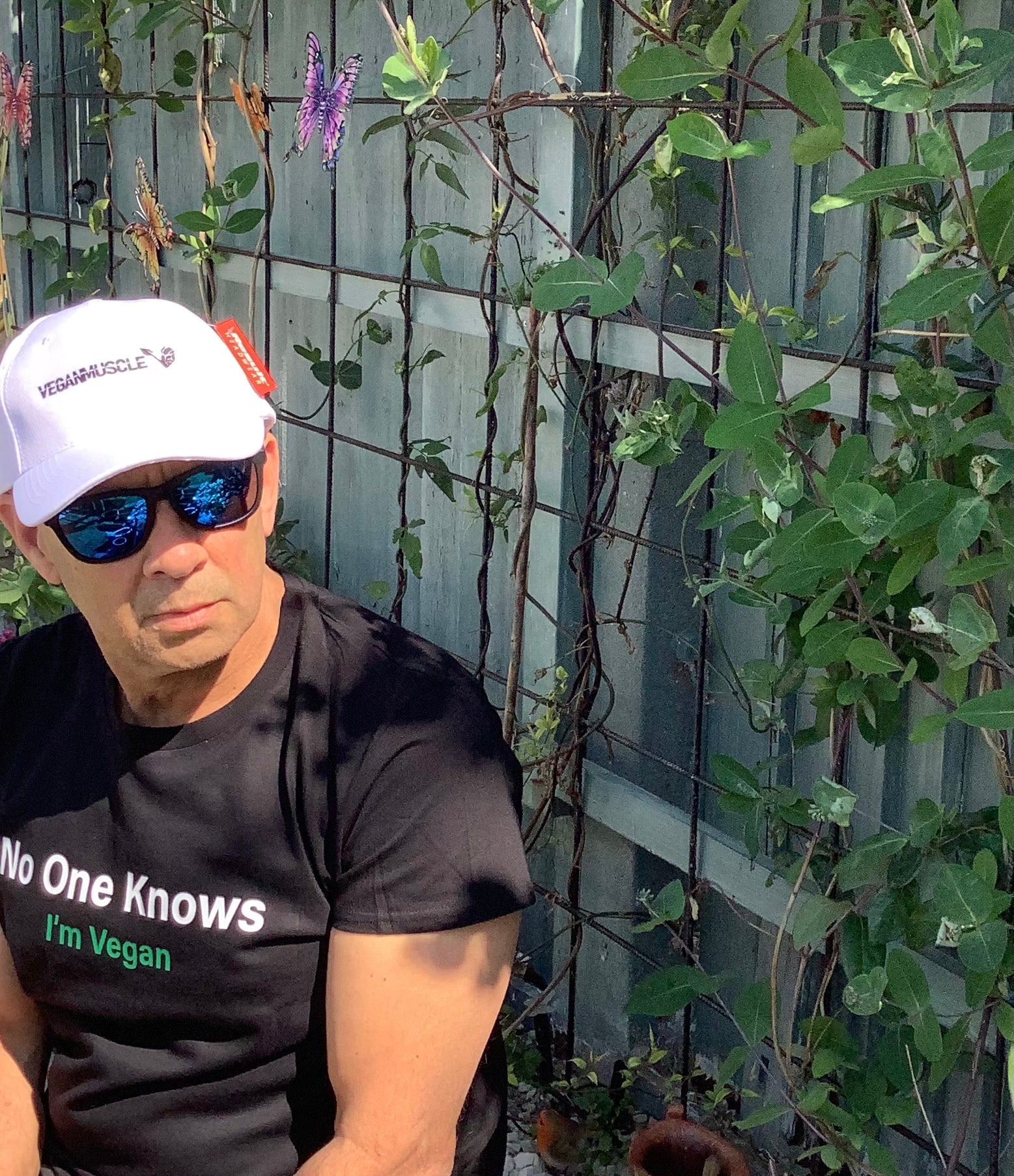 Vegan Muscle Organic T-Shirt – No One Knows I'm Vegan